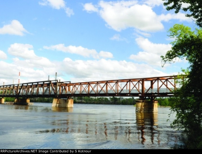 Rock Island Swing bridge Cottage Grove MN 1984 - Built in 1894 !